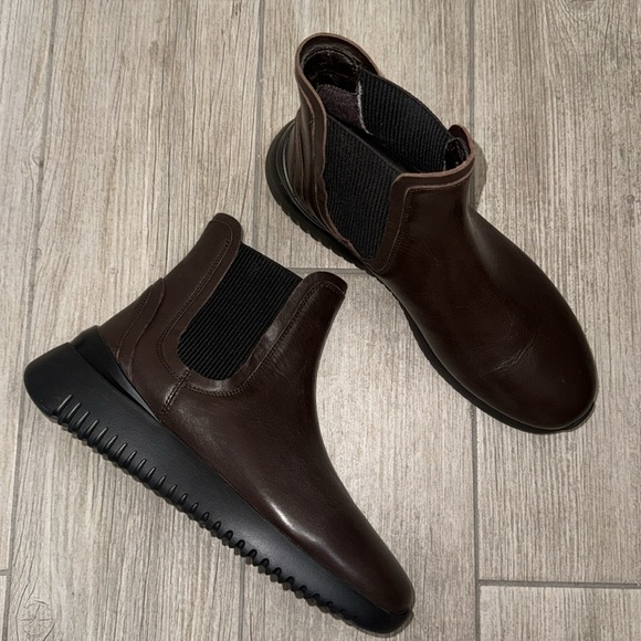 New Aquatalia Christiana Leather Chelsea Boot Extra Light Size 7.5 NEW - Picture 3 of 16